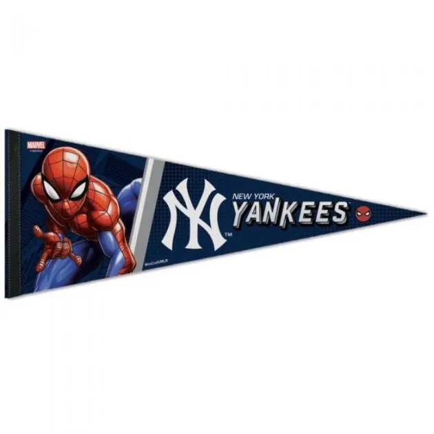NEW YORK YANKEES / MARVEL (C) 2021 MARVEL PREMIUM PENNANT