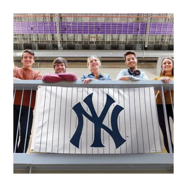 NEW YORK YANKEES PINSTRIPE FLAG - DELUXE 3' X 5' - Image 2