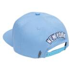 NY YANKEES LOGO 2000 WORLD SERIES LIGHT BLUE SNAPBACK HAT - Image 2