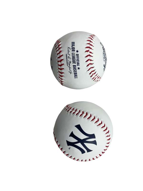 NY YANKEES REPLICA BASEBALL BALL WITH PLASTIC  SHIELD Holder - Image 2