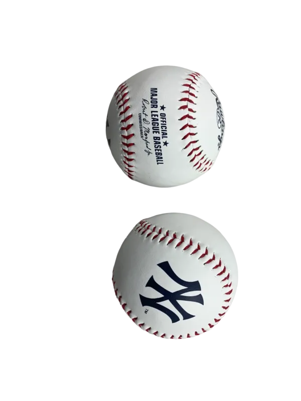 NY YANKEES REPLICA BASEBALL BALL WITH PLASTIC  SHIELD Holder - Image 2