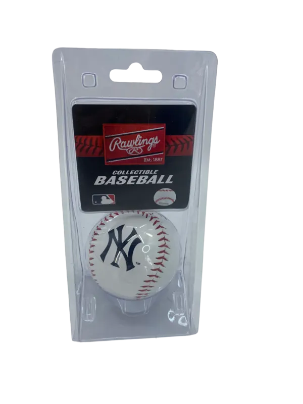 NY YANKEES REPLICA BASEBALL BALL WITH PLASTIC  SHIELD Holder - Image 3