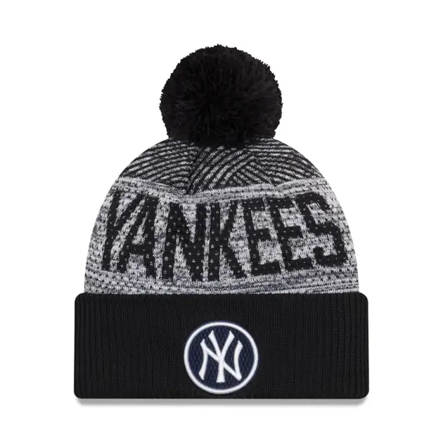 NY YANKEES NEW ERA  Authentic Collection Sport Cuffed Knit Hat with Pom YOUTH