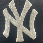 NY YANKEES AUTHENTIC COLLECTION NEW ERA 59FIFTY FITTED NAVY / WITH PINS - Image 10