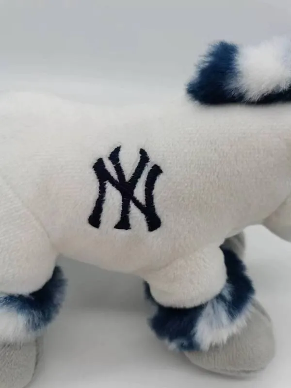 NEW YORK YANKEES SMU 5'' INCH UNICORN FUZZY - Image 3