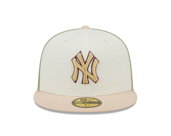 New York Yankees Thermal Front 59FIFTY Fitted Hat - Image 3