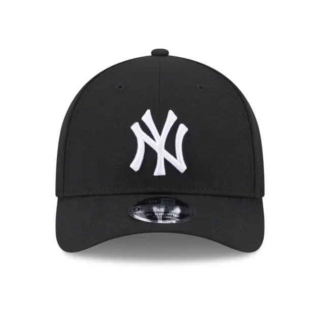 NEW YORK YANKEES 940 BLACK/WHITE SNAPBACK