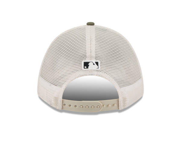 New York Yankees New Era 2025 Armed Forces Day 9FORTY M-Crown A-Frame Adjustable Hat - Light Beige/Olive - Image 5
