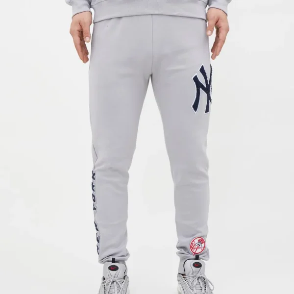 NEW YORK YANKEES LOGO JOGGER GRAY
