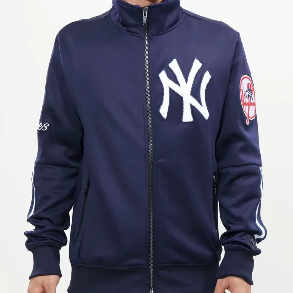 NEW YORK YANKEES PRO TEAM TRACK JACKET