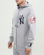 NEW YORK YANKEES LOGO ZIPPER HOODY - Image 4