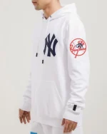 NY YANKEES Pro Standard  Logo Blended P/O Men's White Hoodie - Image 4