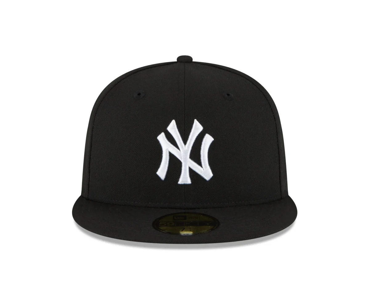 NY YANKEES AUTHENTIC COLLECTION 59FIFTY FITTED BLACK /WHITE - Image 2