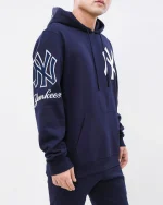 NEW YORK YANKEES LOGO HOODY FROM PRO STANDARD - Image 3