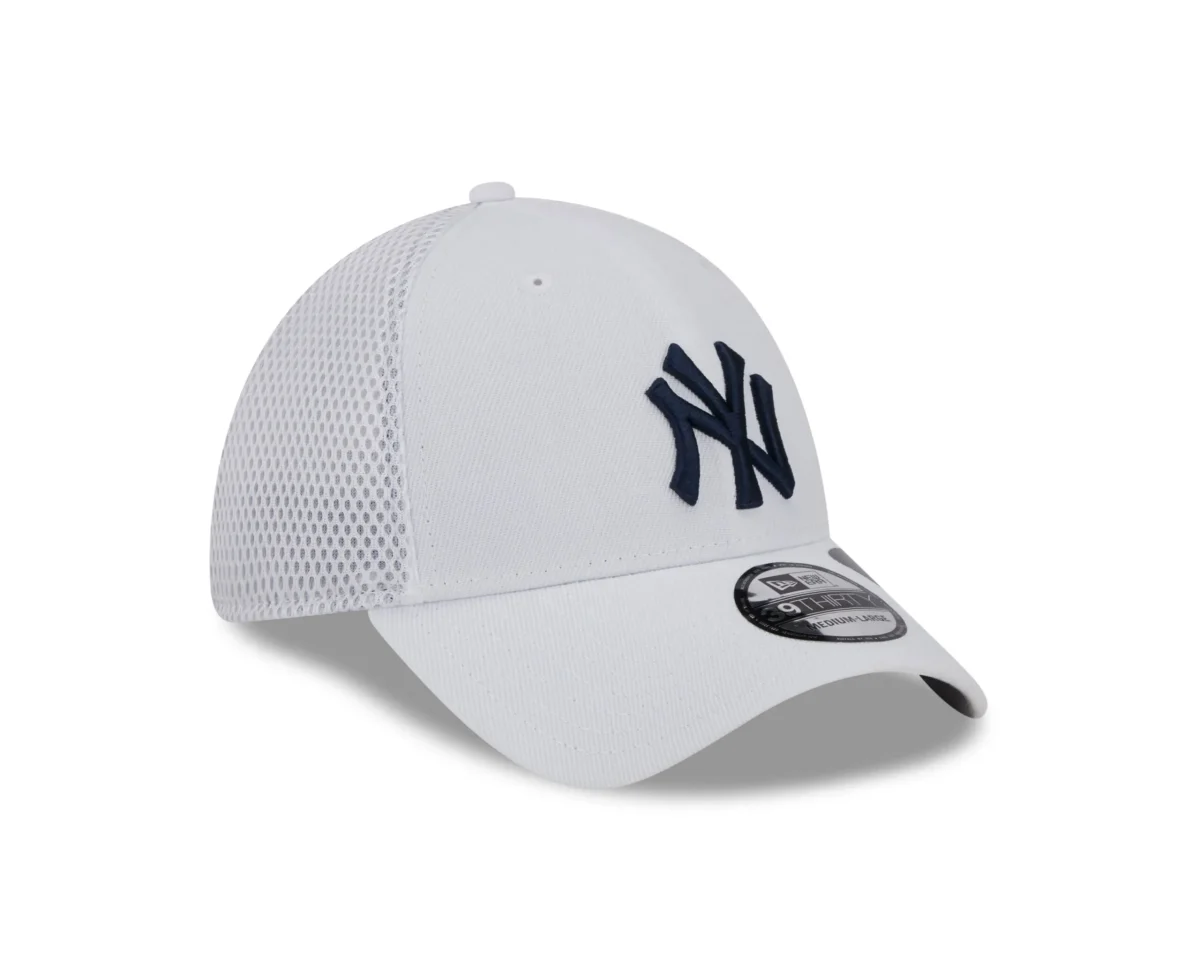 New York Yankees New Era REPREVE Neo 39THIRTY GRAY  Flex Hat - Image 1