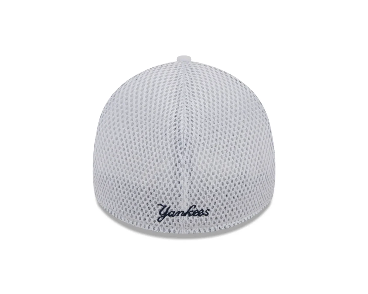 New York Yankees New Era REPREVE Neo 39THIRTY GRAY  Flex Hat - Image 4