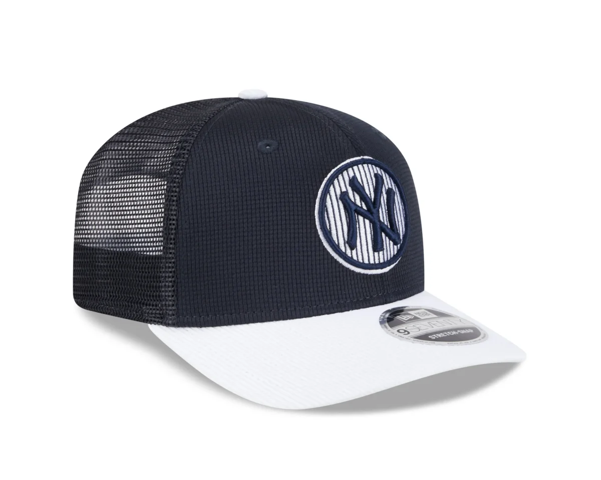 New York Yankees New Era Stretch Snap Trucker Hat - Image 2