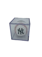 New York Yankees  Baseball Cube BALL Display Case