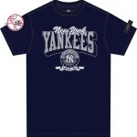 NY YANKEES TEAM BADGE  MIDNIGHT NAVY TEE