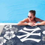 NEW YORK YANKEES FLORAL SPECTRA BEACH TOWEL 30" X 60'' - Image 2